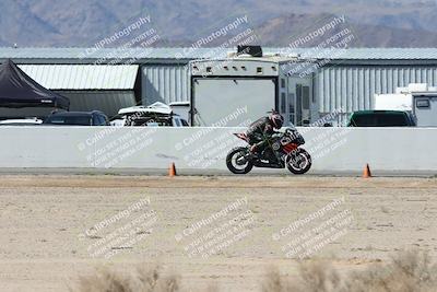 media/Oct-05-2025-CVMA (Sun) [[beeef4f201]]/Race 10-Formula Lightweight Twins Shootout/